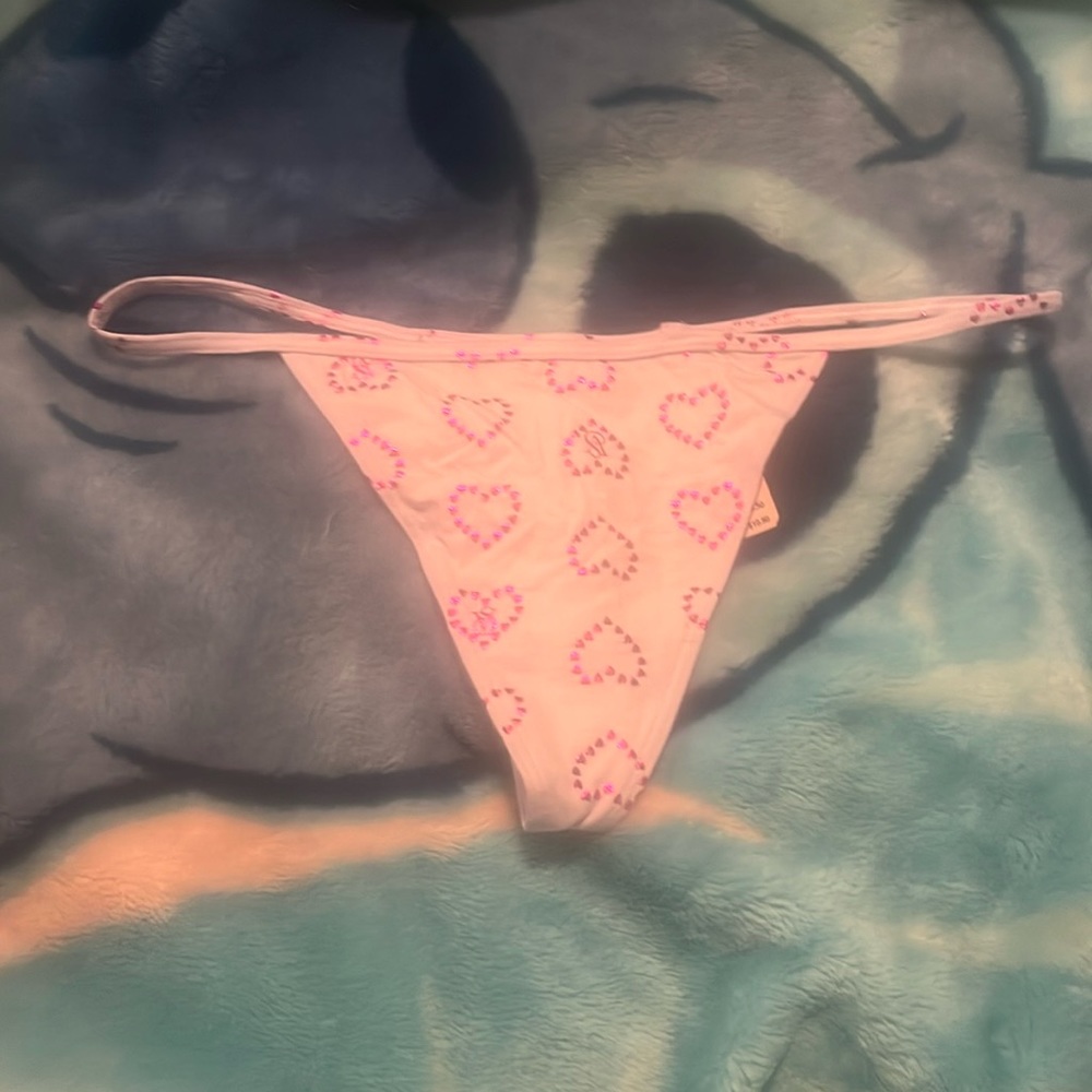 Victoria’s Secret V-String L